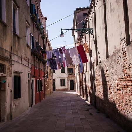 Venezia Biennale Bianco & Rosso Apartment Exterior photo
