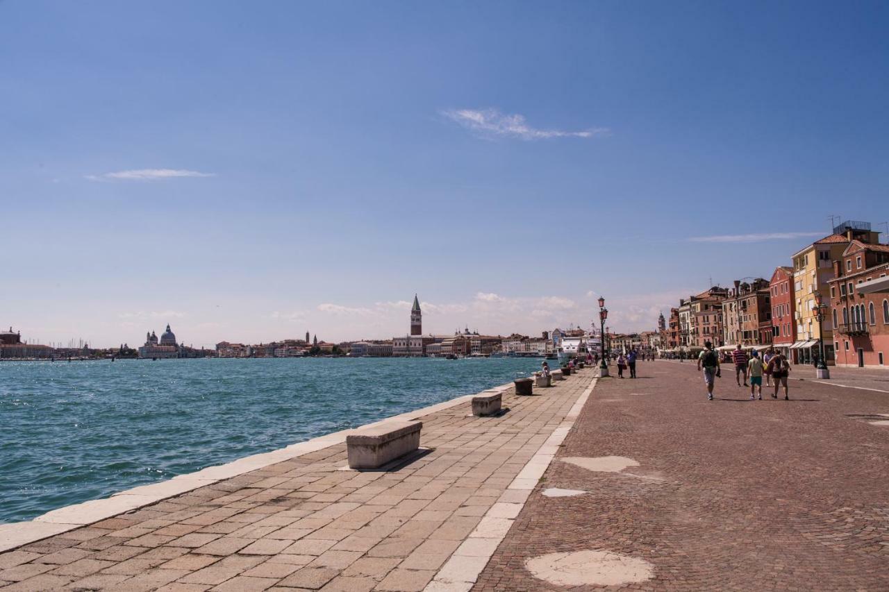 Venezia Biennale Bianco & Rosso Apartment Exterior photo