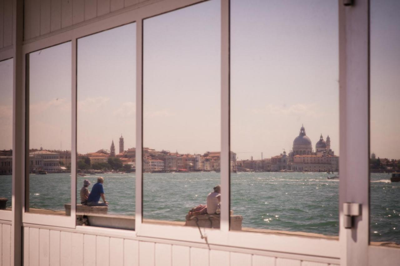 Venezia Biennale Bianco & Rosso Apartment Exterior photo
